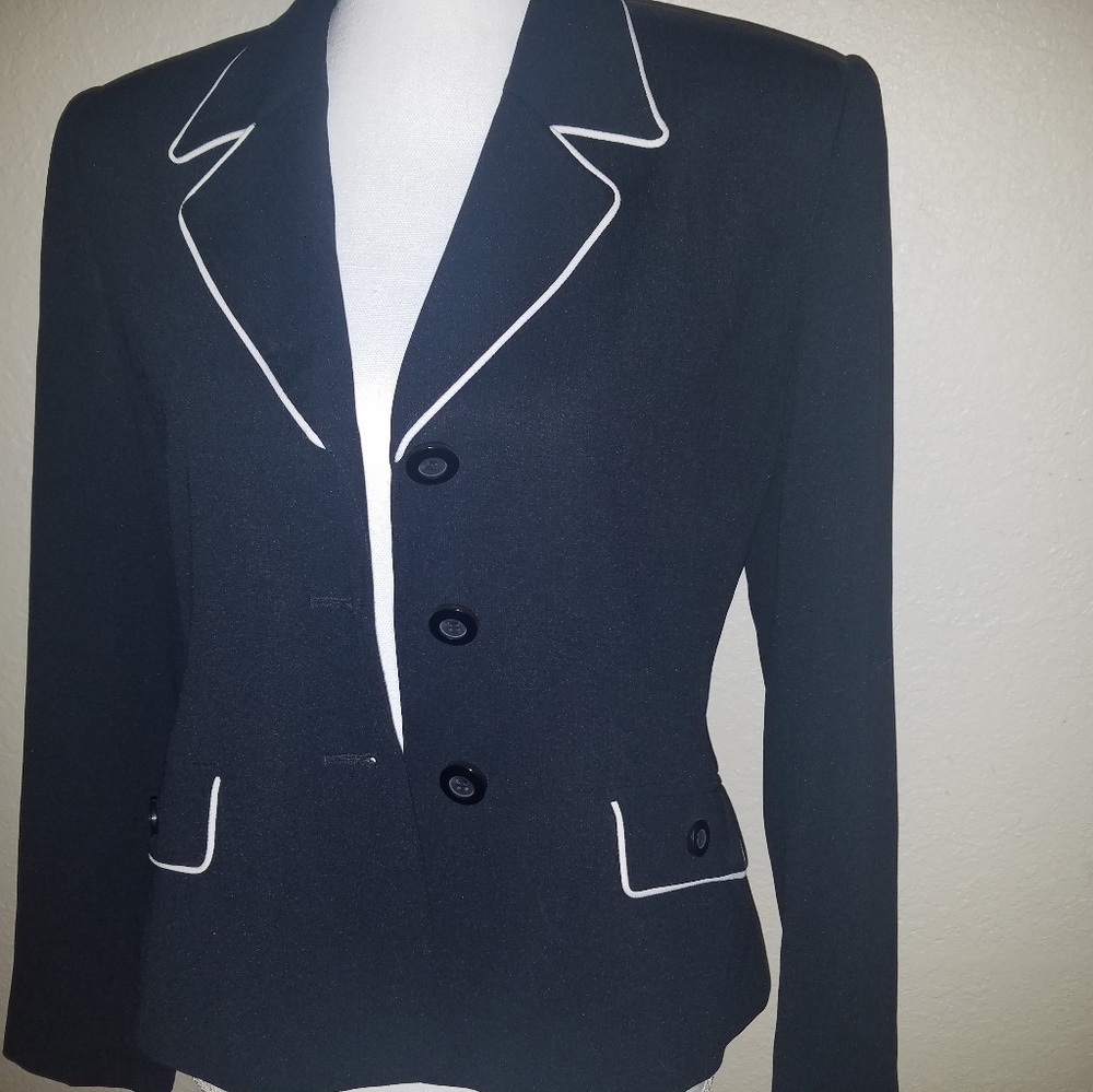 Black Jacket - Picture 2 of 3